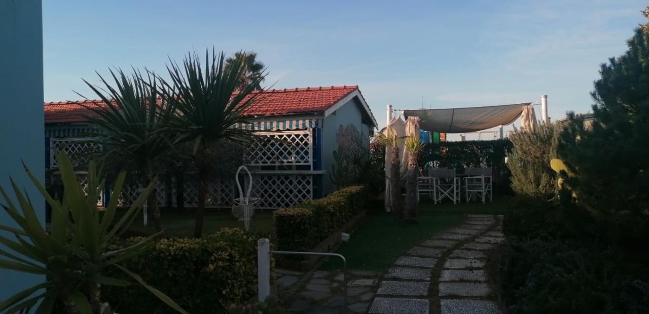 Bed & Breakfast Venezia Marina Di Carrara Bagian luar foto