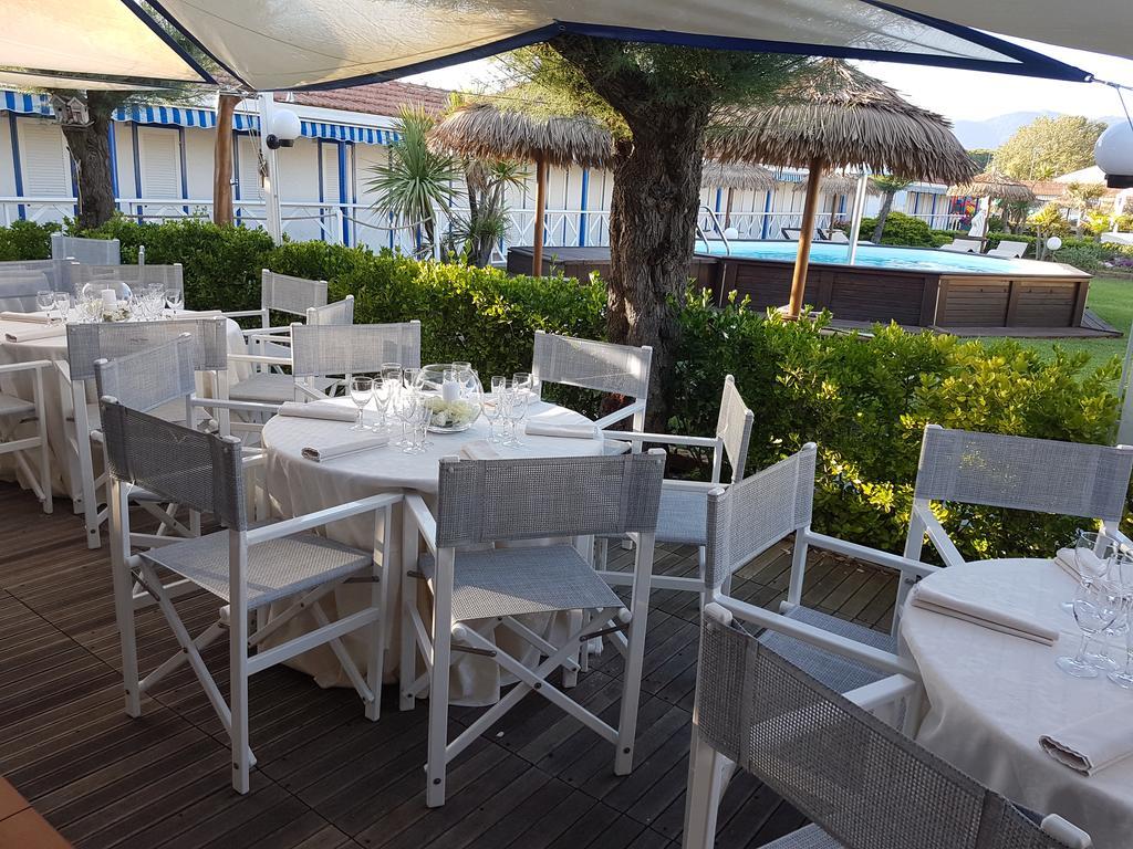 Bed & Breakfast Venezia Marina Di Carrara Bagian luar foto